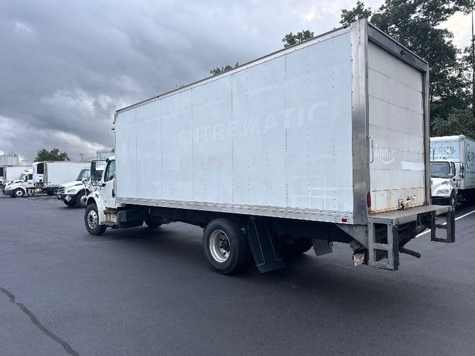 Medium Duty Box Truck-Light and Medium Duty Trucks-Freightliner-2020-M2-Norton-MA-205,519\n\t\tmiles-$ 44,250 - Image 6