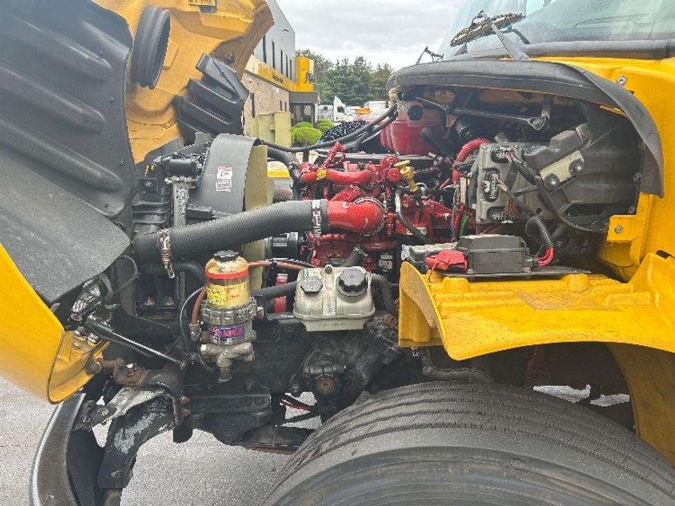 Medium Duty Box Truck-Light and Medium Duty Trucks-Freightliner-2020-M2-Norton-MA-267,125\n\t\tmiles-$ 34,750 - Image 24