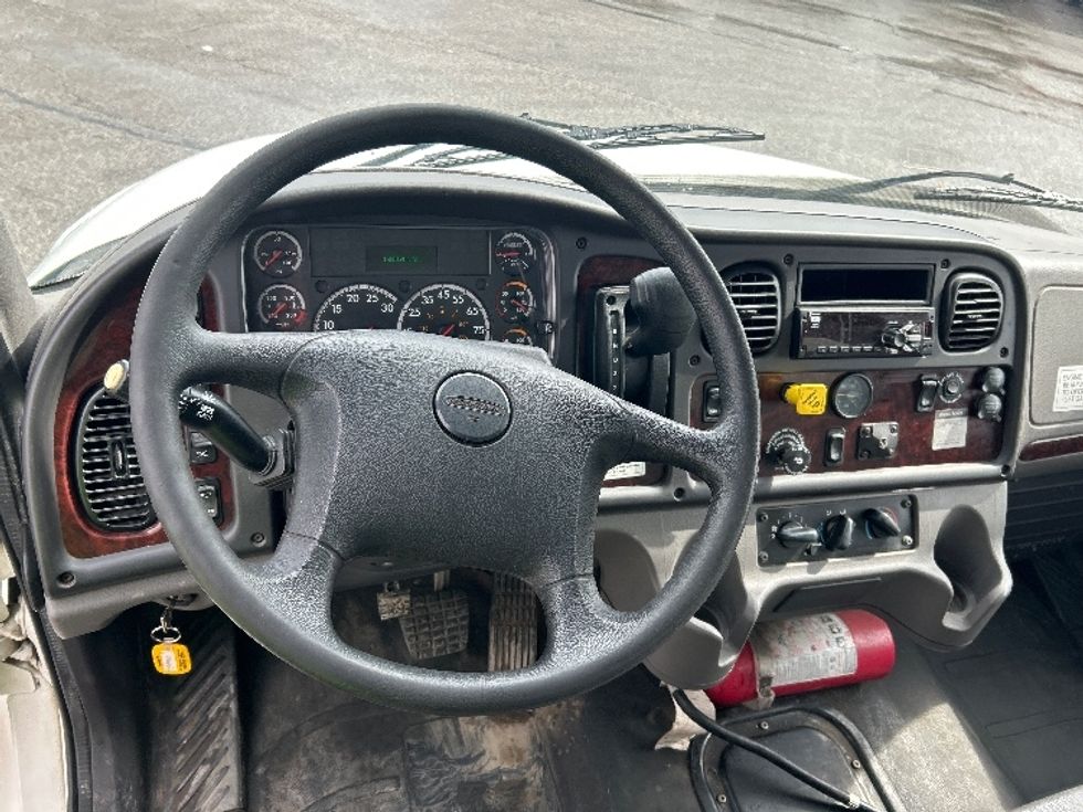 Medium Duty Box Truck-Light and Medium Duty Trucks-Freightliner-2020-M2-Oakwood Village-OH-198,565\n\t\tmiles-$ 46,750 - Image 18