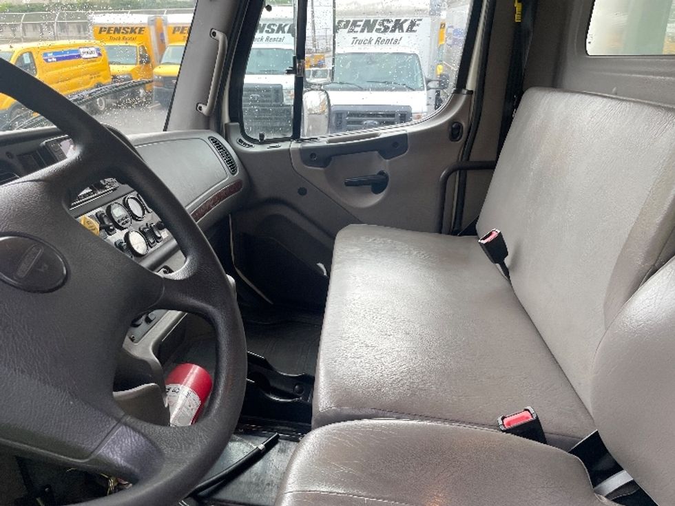 Medium Duty Box Truck-Light and Medium Duty Trucks-Freightliner-2020-M2-Obetz-OH-135,554\n\t\tmiles-$ 63,000 - Image 19