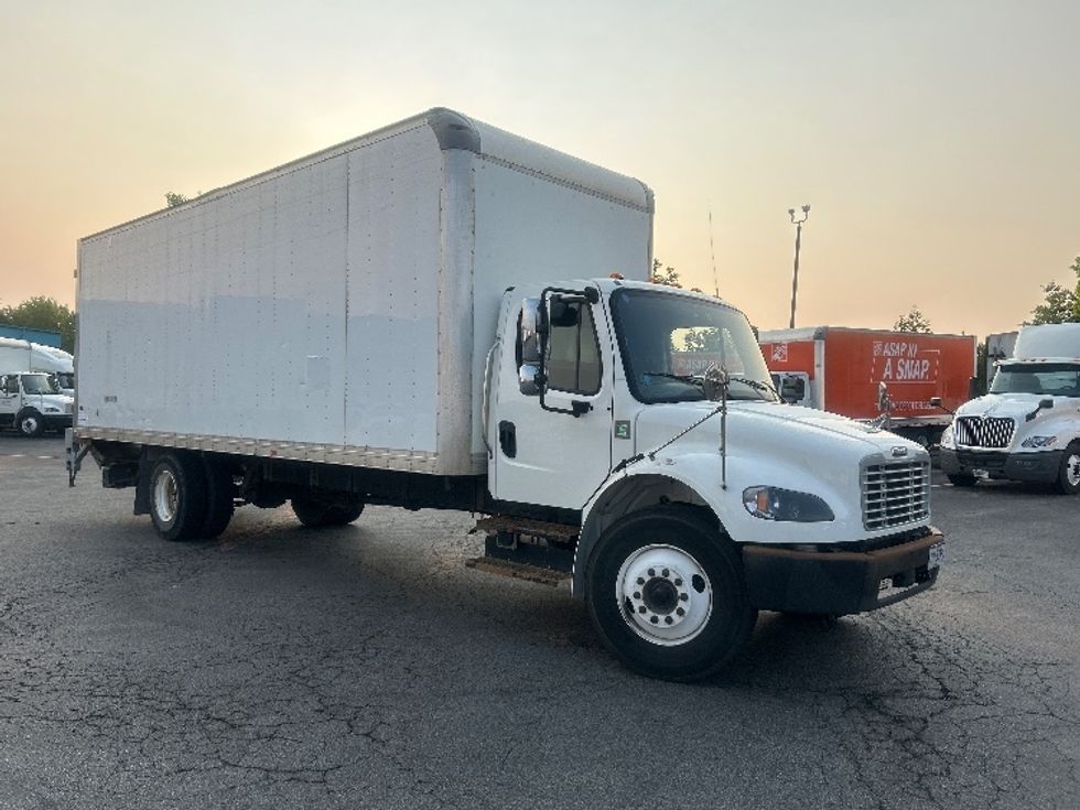 Medium Duty Box Truck-Light and Medium Duty Trucks-Freightliner-2020-M2-Obetz-OH-180,433\n\t\tmiles-$ 55,000 - Image 1