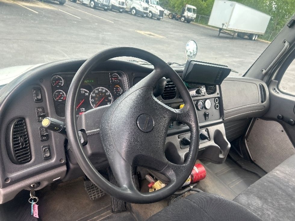 Medium Duty Box Truck-Light and Medium Duty Trucks-Freightliner-2020-M2-Obetz-OH-192,577\n\t\tmiles-$ 49,250 - Image 17