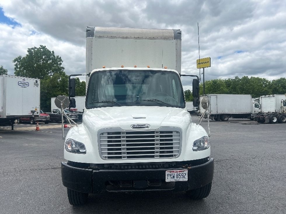 Medium Duty Box Truck-Light and Medium Duty Trucks-Freightliner-2020-M2-Obetz-OH-192,577\n\t\tmiles-$ 49,250 - Image 2