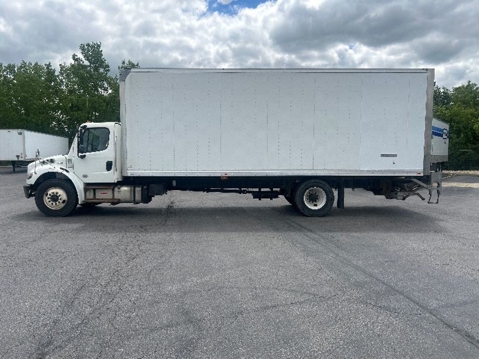 Medium Duty Box Truck-Light and Medium Duty Trucks-Freightliner-2020-M2-Obetz-OH-192,577\n\t\tmiles-$ 49,250 - Image 4