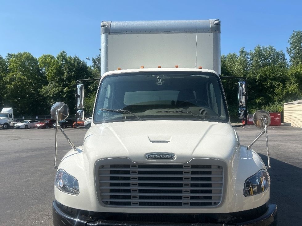 Medium Duty Box Truck-Light and Medium Duty Trucks-Freightliner-2020-M2-Obetz-OH-206,795\n\t\tmiles-$ 51,000 - Image 2
