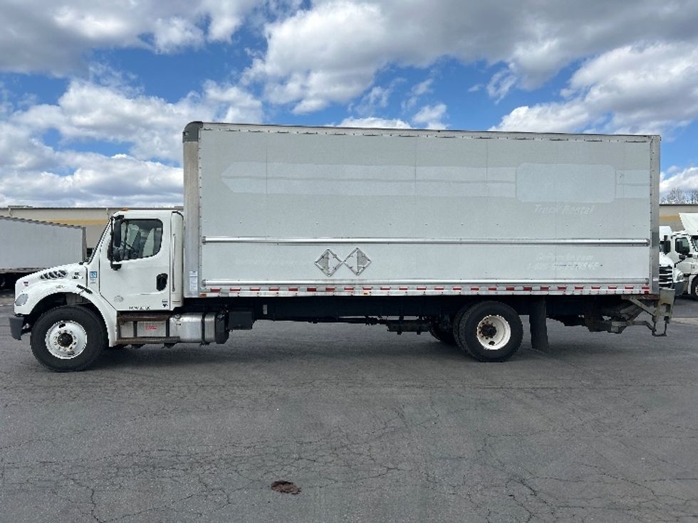 Medium Duty Box Truck-Light and Medium Duty Trucks-Freightliner-2020-M2-Obetz-OH-221,454\n\t\tmiles-$ 44,500 - Image 4