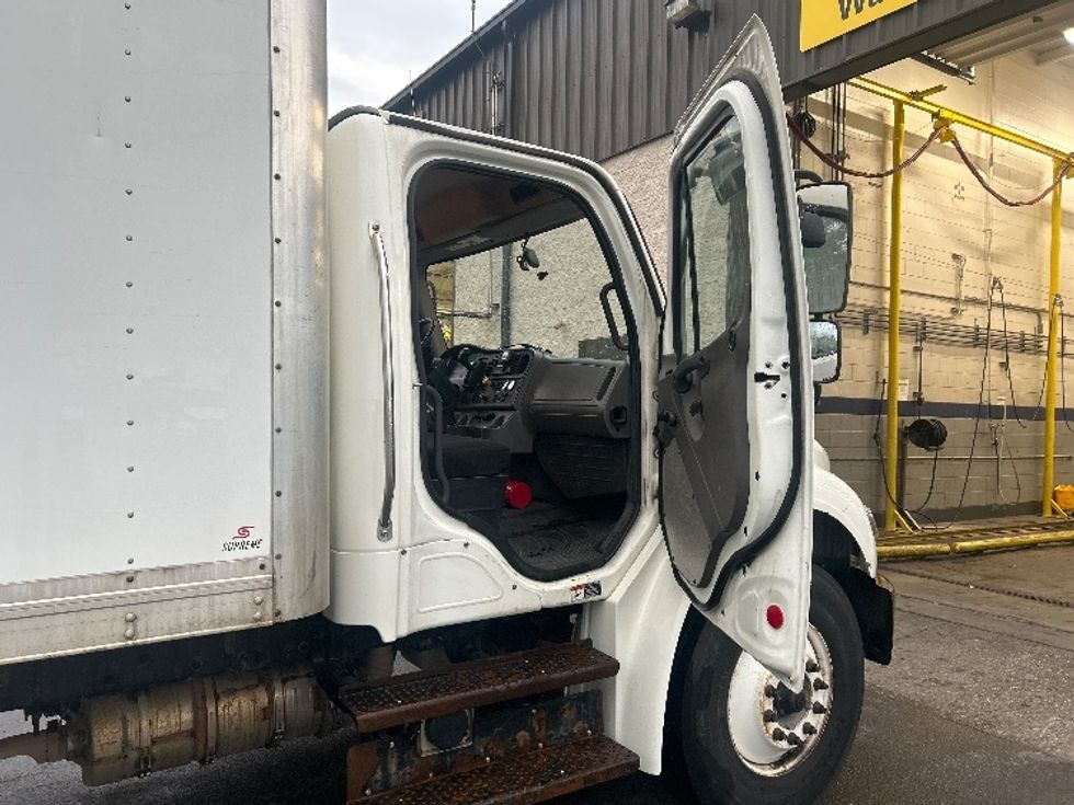 Medium Duty Box Truck-Light and Medium Duty Trucks-Freightliner-2020-M2-Obetz-OH-245,301\n\t\tmiles-$ 45,250 - Image 20