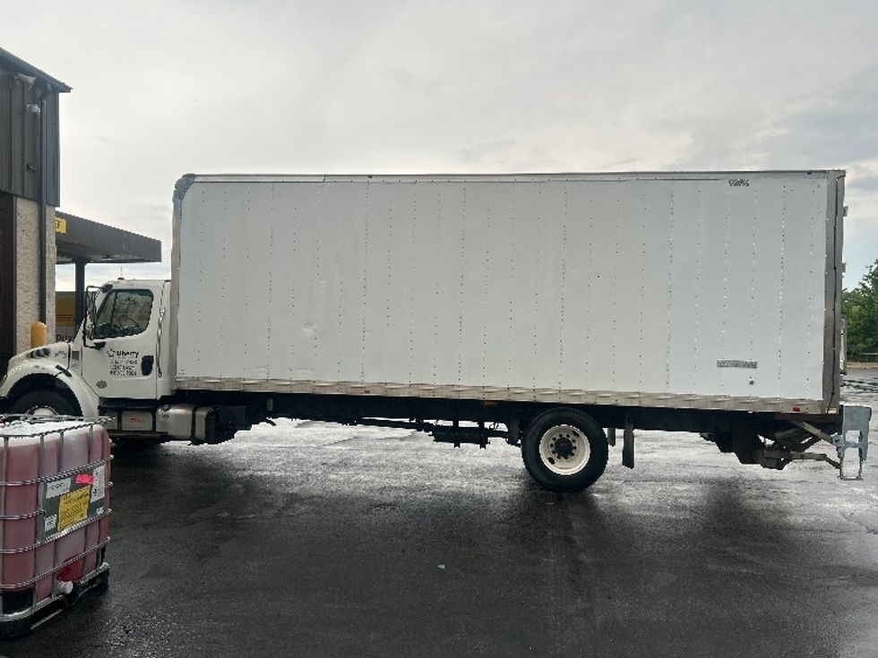 Medium Duty Box Truck-Light and Medium Duty Trucks-Freightliner-2020-M2-Obetz-OH-245,301\n\t\tmiles-$ 45,250 - Image 4