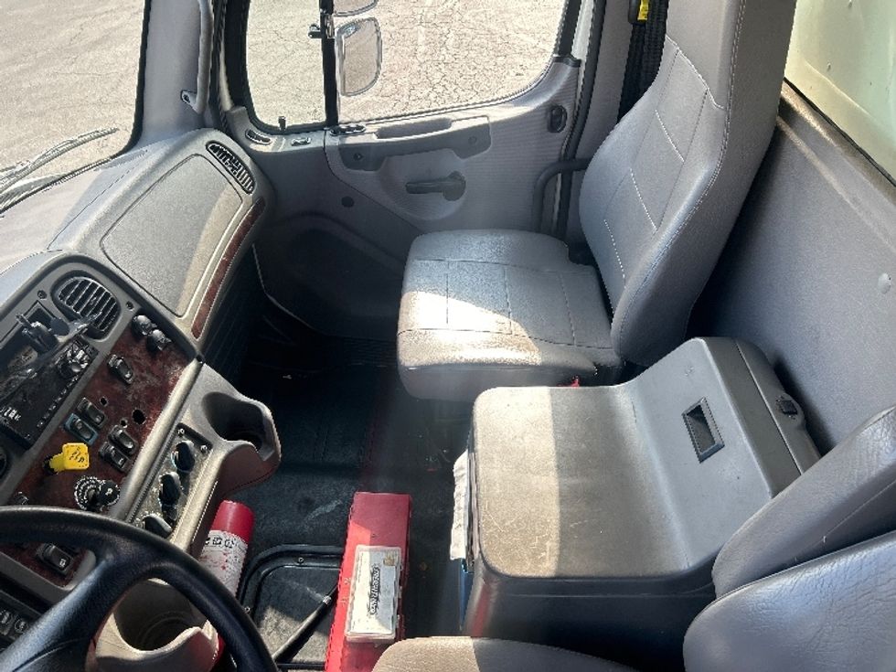 Medium Duty Box Truck-Light and Medium Duty Trucks-Freightliner-2020-M2-Obetz-OH-259,870\n\t\tmiles-$ 29,000 - Image 18