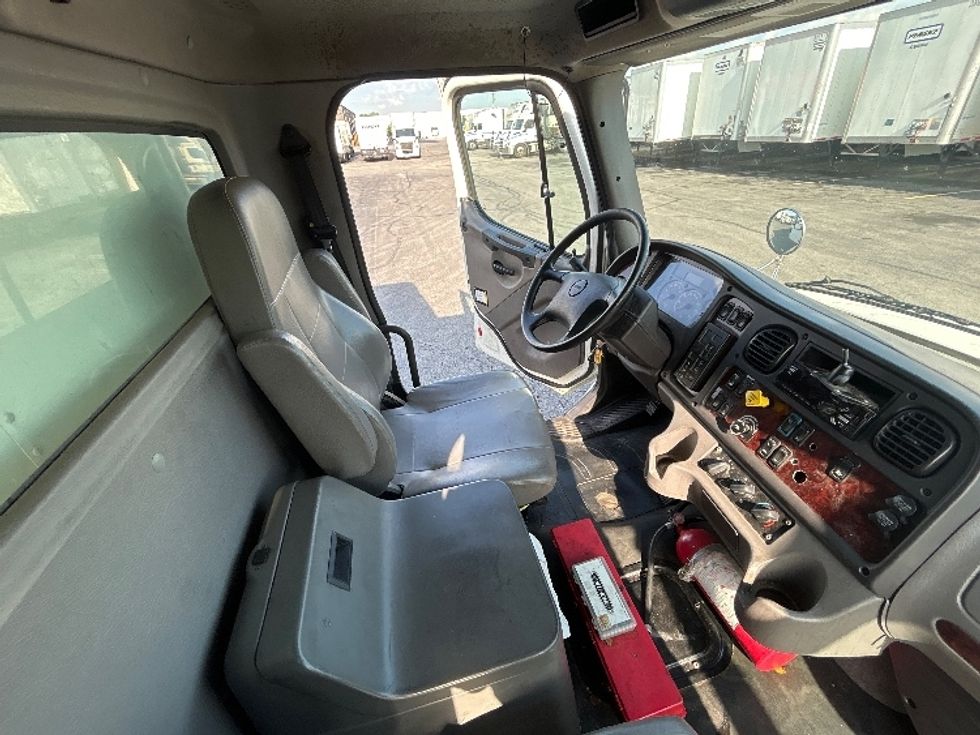 Medium Duty Box Truck-Light and Medium Duty Trucks-Freightliner-2020-M2-Obetz-OH-259,870\n\t\tmiles-$ 29,000 - Image 21