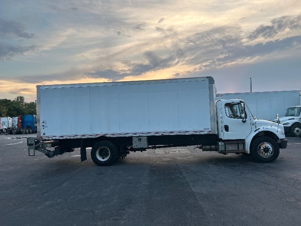 Medium Duty Box Truck-Light and Medium Duty Trucks-Freightliner-2020-M2-Obetz-OH-317,550\n\t\tmiles-$ 23,500 - Image 15