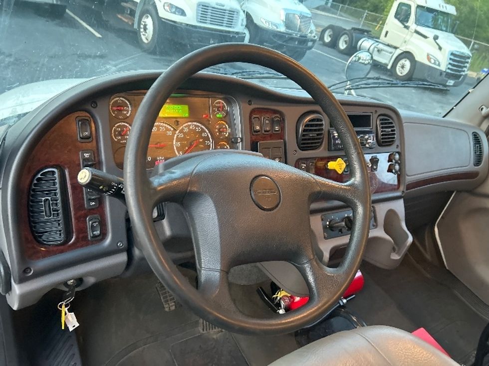 Medium Duty Box Truck-Light and Medium Duty Trucks-Freightliner-2020-M2-Obetz-OH-317,550\n\t\tmiles-$ 23,500 - Image 17