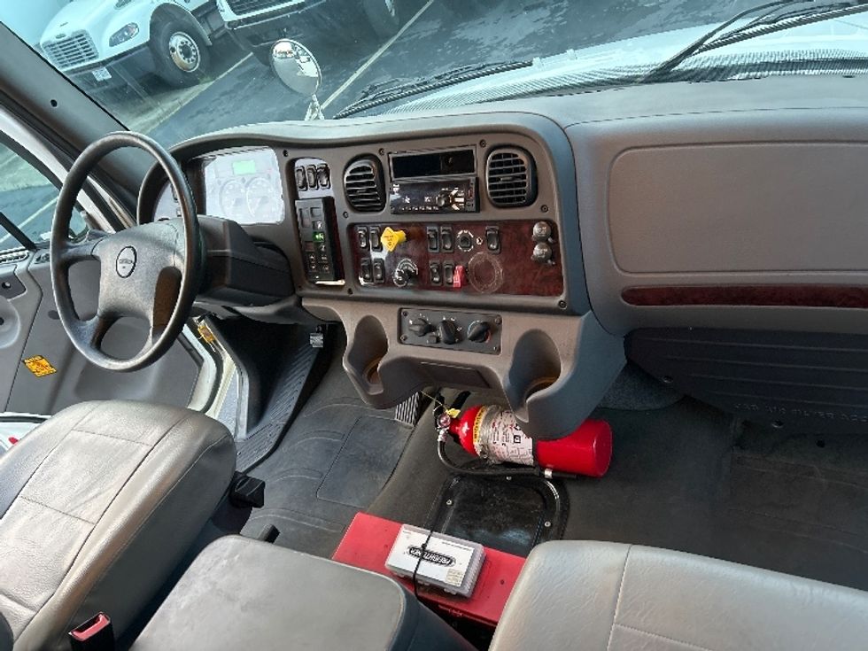 Medium Duty Box Truck-Light and Medium Duty Trucks-Freightliner-2020-M2-Obetz-OH-317,550\n\t\tmiles-$ 23,500 - Image 22