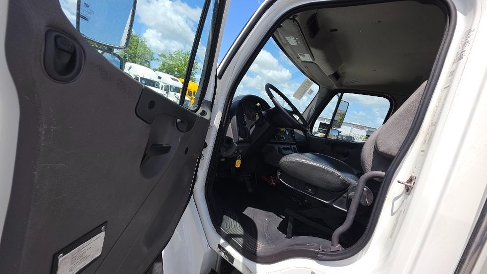 Medium Duty Box Truck-Light and Medium Duty Trucks-Freightliner-2020-M2-Ocala-FL-244,609\n\t\tmiles-$ 43,250 - Image 16
