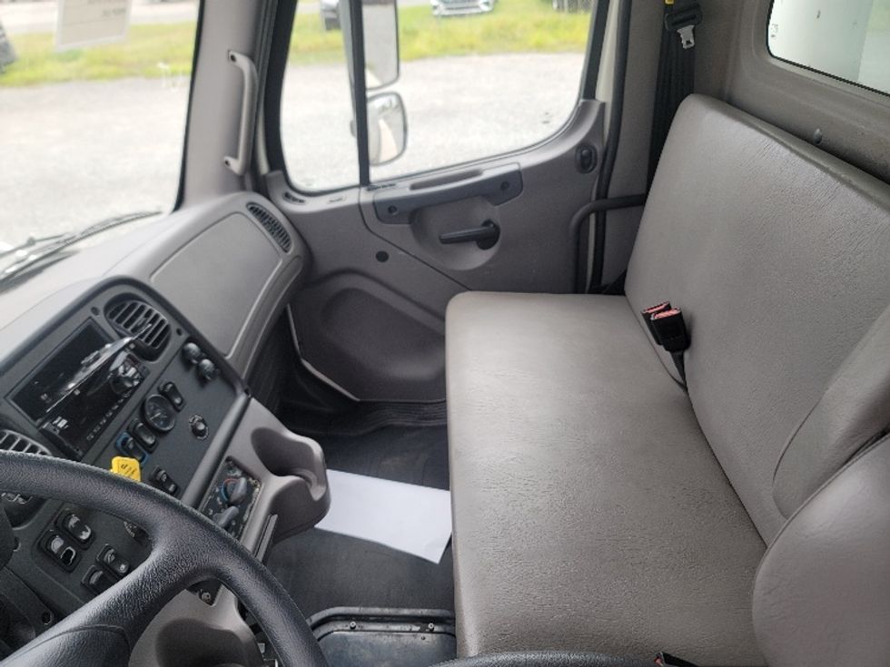 Medium Duty Box Truck-Light and Medium Duty Trucks-Freightliner-2020-M2-Ocala-FL-244,609\n\t\tmiles-$ 43,250 - Image 19