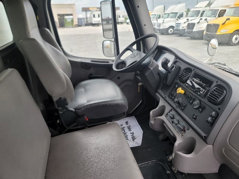 Medium Duty Box Truck-Light and Medium Duty Trucks-Freightliner-2020-M2-Ocala-FL-244,609\n\t\tmiles-$ 43,250 - Image 22