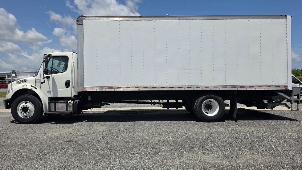 Medium Duty Box Truck-Light and Medium Duty Trucks-Freightliner-2020-M2-Ocala-FL-244,609\n\t\tmiles-$ 43,250 - Image 4