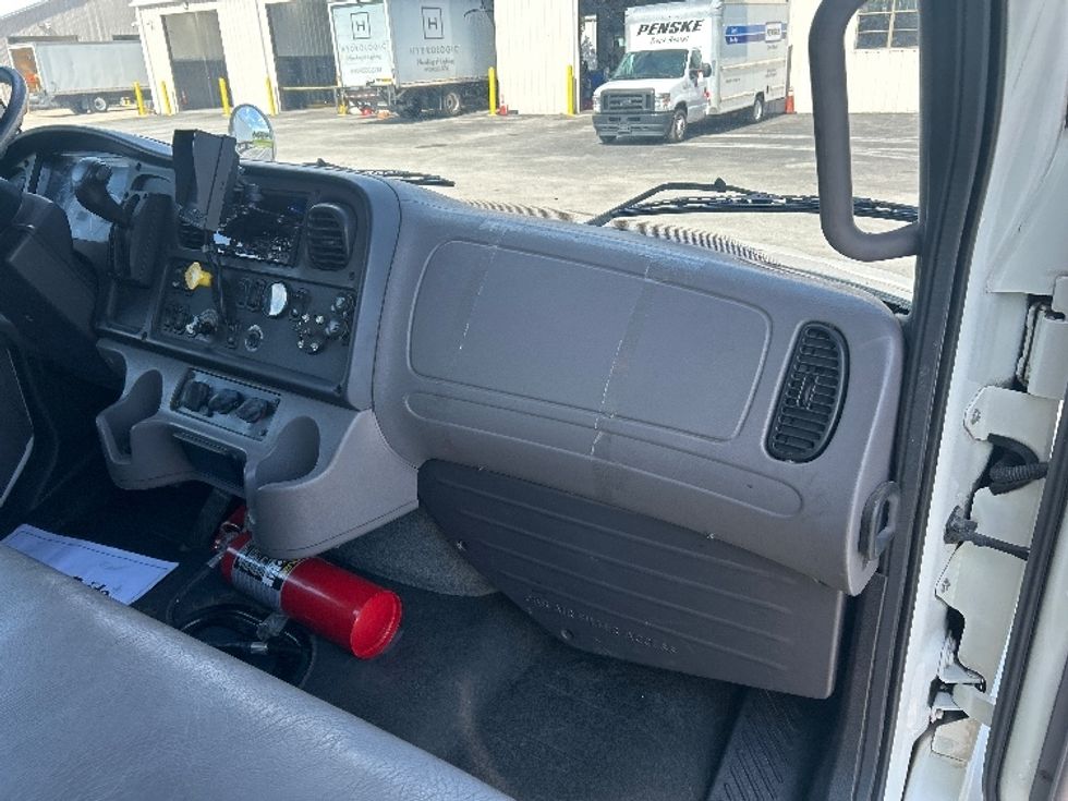 Medium Duty Box Truck-Light and Medium Duty Trucks-Freightliner-2020-M2-Ocala-FL-257,290\n\t\tmiles-$ 42,250 - Image 21