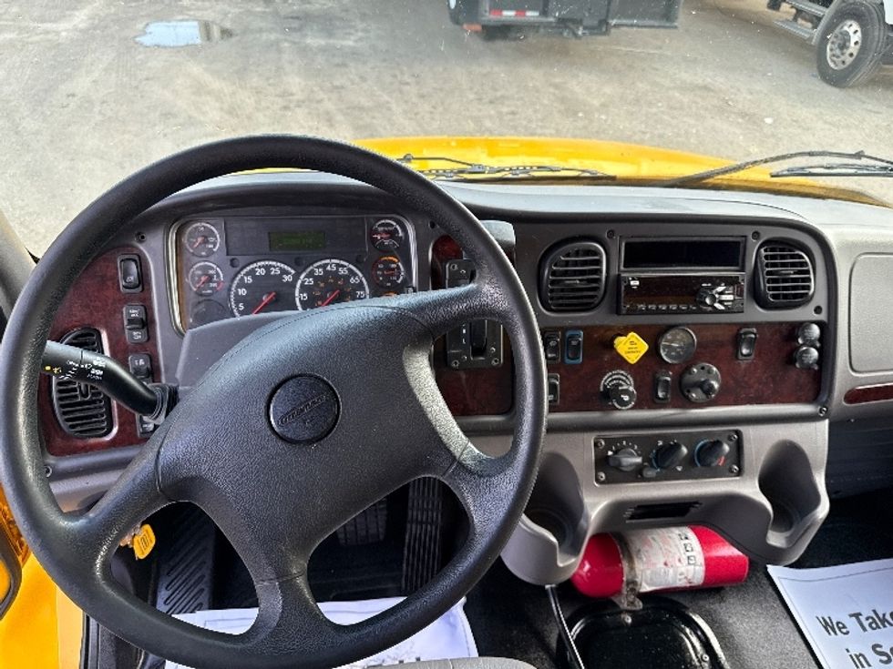 Medium Duty Box Truck-Light and Medium Duty Trucks-Freightliner-2020-M2-Odessa-TX-226,599\n\t\tmiles-$ 38,000 - Image 18