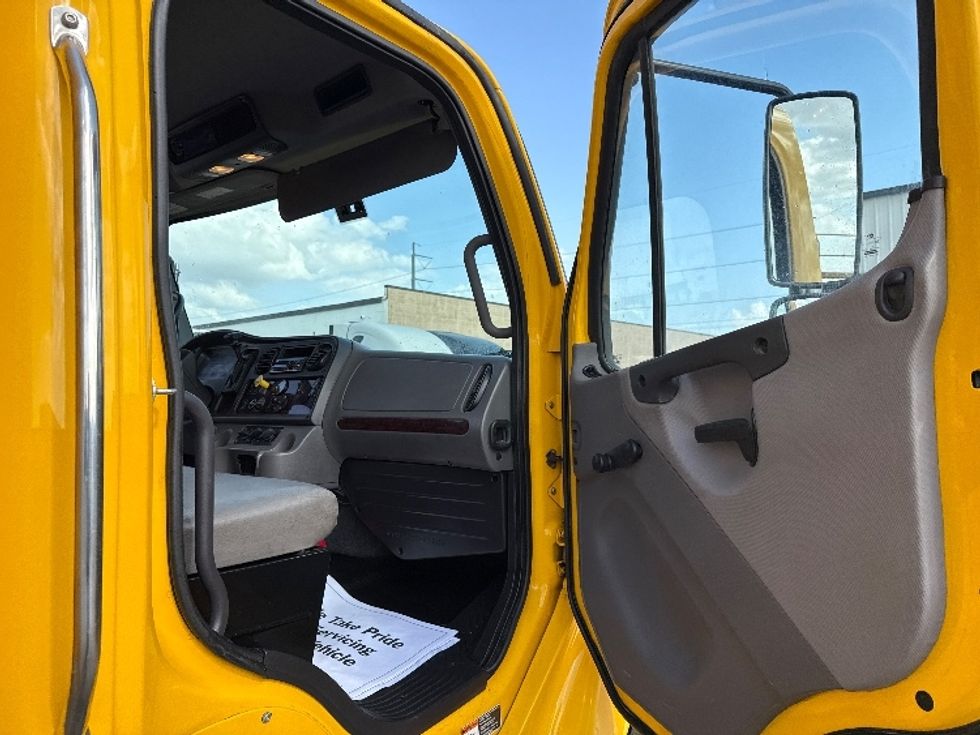 Medium Duty Box Truck-Light and Medium Duty Trucks-Freightliner-2020-M2-Odessa-TX-226,599\n\t\tmiles-$ 38,000 - Image 20