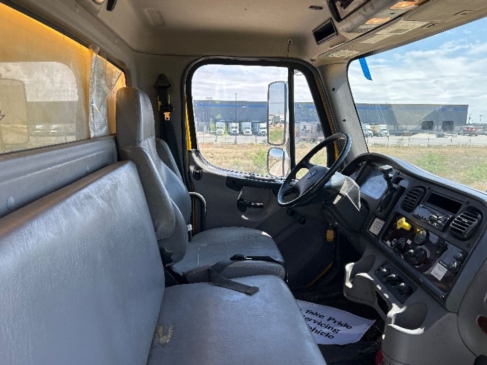Medium Duty Box Truck-Light and Medium Duty Trucks-Freightliner-2020-M2-Odessa-TX-226,599\n\t\tmiles-$ 38,000 - Image 22