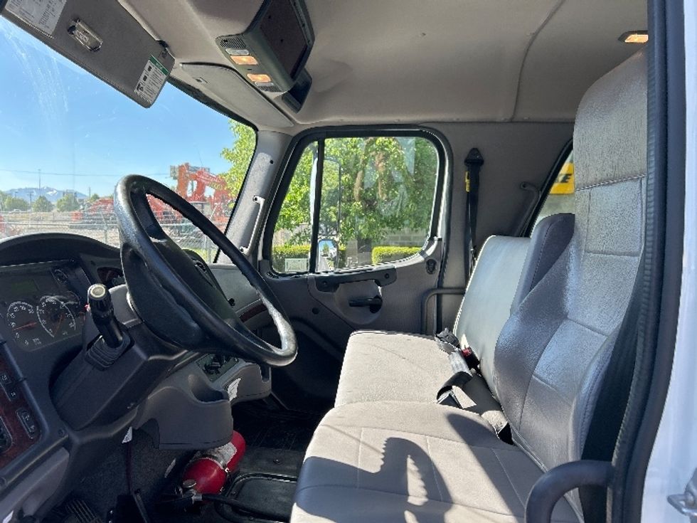 Medium Duty Box Truck-Light and Medium Duty Trucks-Freightliner-2020-M2-Ogden-UT-130,861\n\t\tmiles-$ 61,250 - Image 19