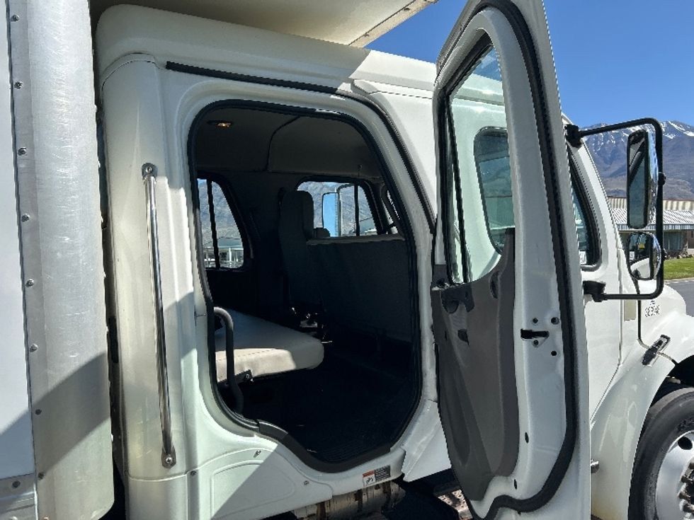 Medium Duty Box Truck-Light and Medium Duty Trucks-Freightliner-2020-M2-Ogden-UT-130,861\n\t\tmiles-$ 61,250 - Image 26