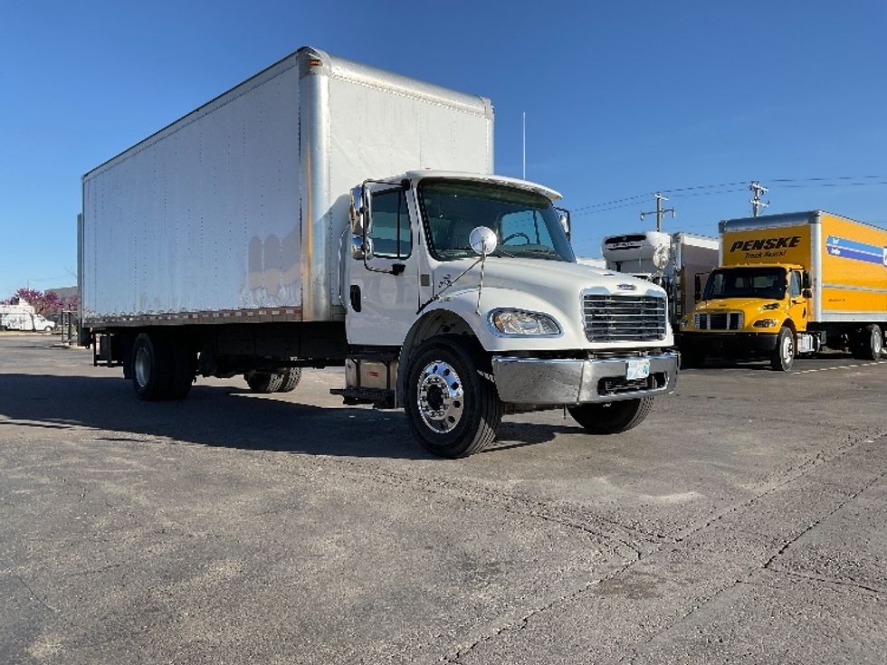 Medium Duty Box Truck-Light and Medium Duty Trucks-Freightliner-2020-M2-Oklahoma City-OK-118,959\n\t\tmiles-$ 62,750 - Image 1