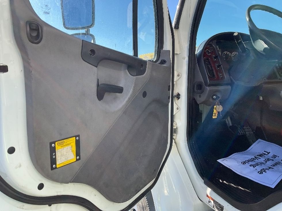 Medium Duty Box Truck-Light and Medium Duty Trucks-Freightliner-2020-M2-Oklahoma City-OK-118,959\n\t\tmiles-$ 62,750 - Image 16