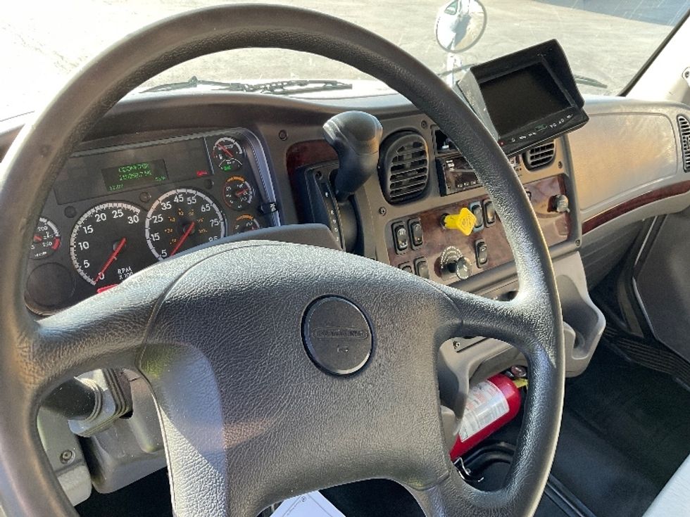 Medium Duty Box Truck-Light and Medium Duty Trucks-Freightliner-2020-M2-Oklahoma City-OK-118,959\n\t\tmiles-$ 62,750 - Image 18