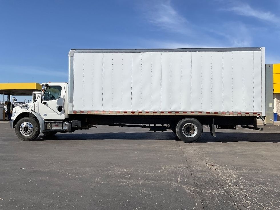 Medium Duty Box Truck-Light and Medium Duty Trucks-Freightliner-2020-M2-Oklahoma City-OK-118,959\n\t\tmiles-$ 62,750 - Image 4