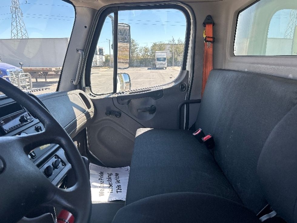Medium Duty Box Truck-Light and Medium Duty Trucks-Freightliner-2020-M2-Oklahoma City-OK-167,358\n\t\tmiles-$ 61,000 - Image 19