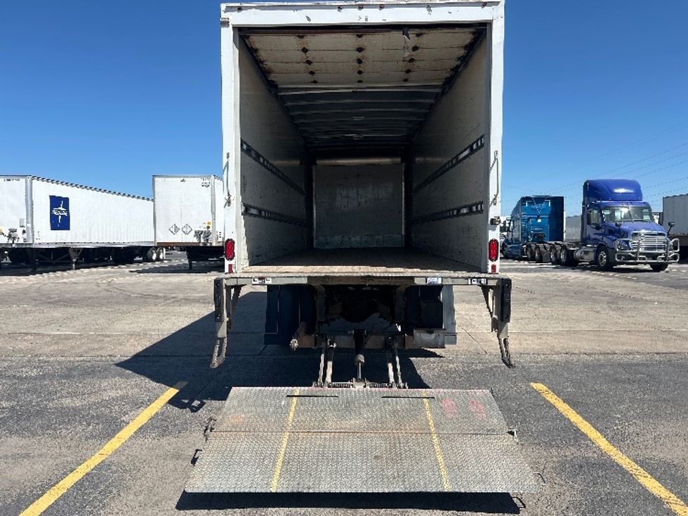 Medium Duty Box Truck-Light and Medium Duty Trucks-Freightliner-2020-M2-Oklahoma City-OK-167,358\n\t\tmiles-$ 61,000 - Image 9
