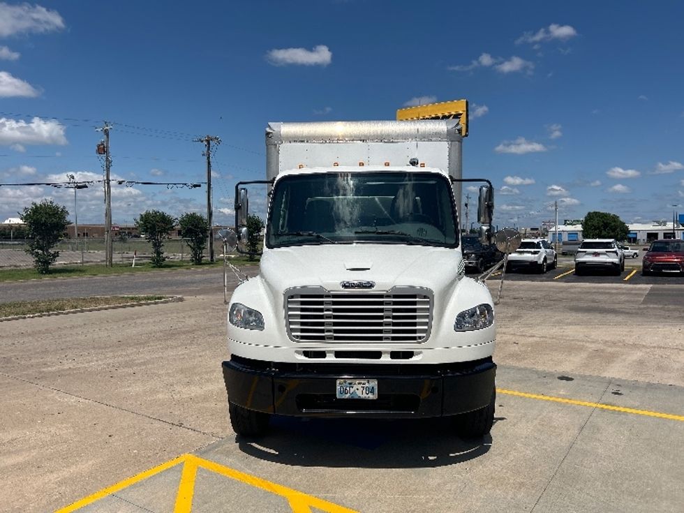 Medium Duty Box Truck-Light and Medium Duty Trucks-Freightliner-2020-M2-Oklahoma City-OK-175,670\n\t\tmiles-$ 54,250 - Image 2