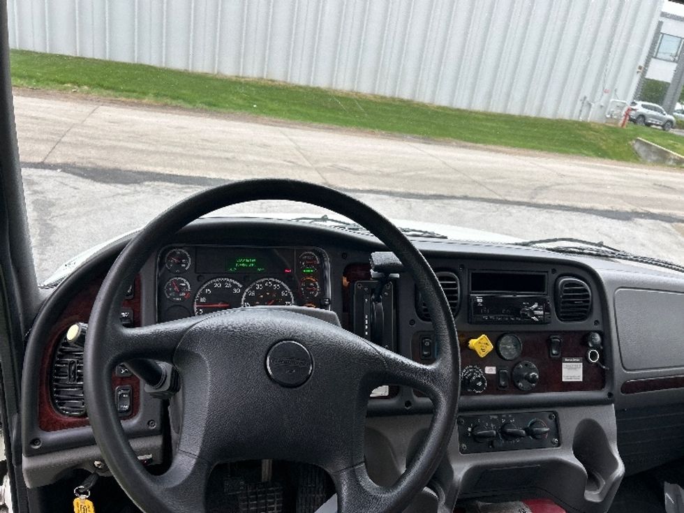 Medium Duty Box Truck-Light and Medium Duty Trucks-Freightliner-2020-M2-Omaha-NE-154,498\n\t\tmiles-$ 55,000 - Image 18