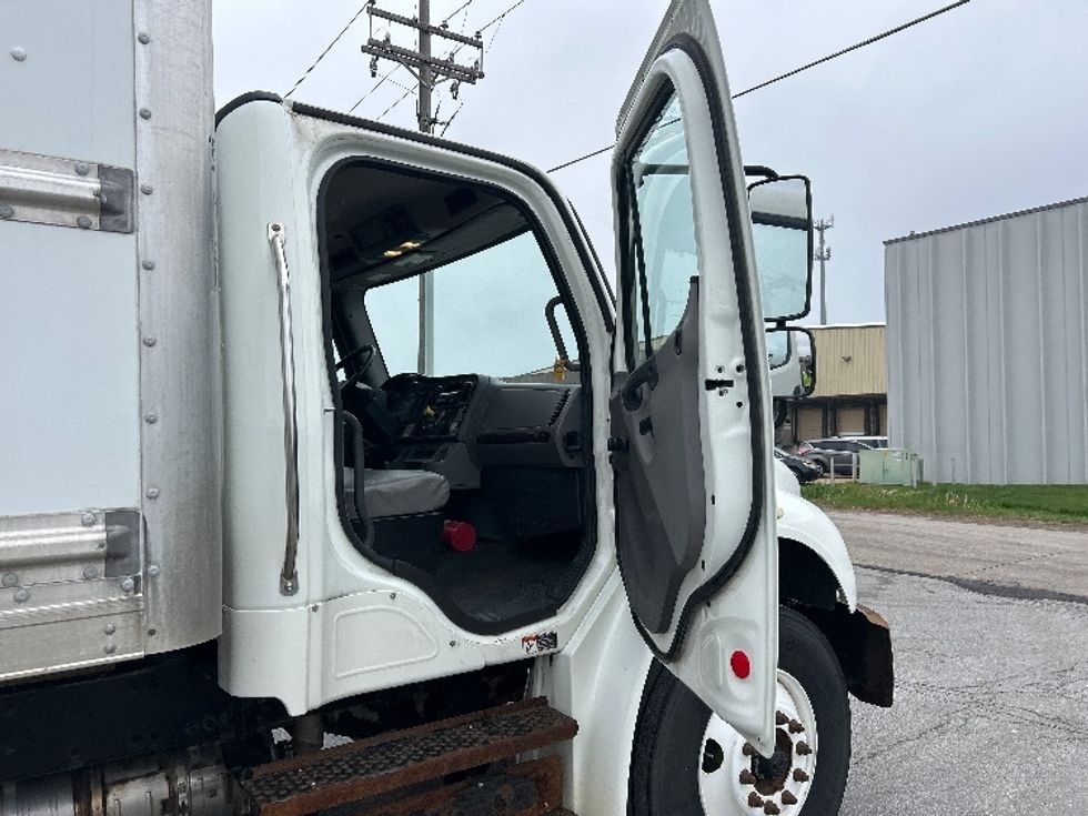 Medium Duty Box Truck-Light and Medium Duty Trucks-Freightliner-2020-M2-Omaha-NE-154,498\n\t\tmiles-$ 55,000 - Image 20