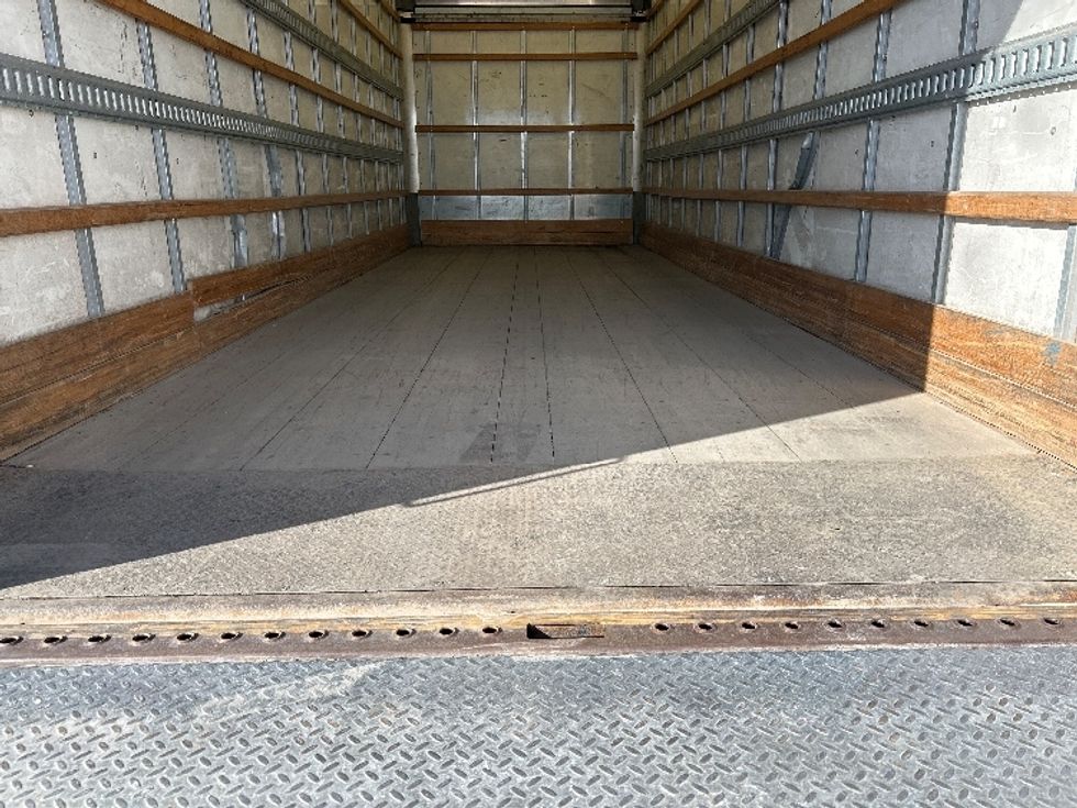 Medium Duty Box Truck-Light and Medium Duty Trucks-Freightliner-2020-M2-Omaha-NE-239,119\n\t\tmiles-$ 44,250 - Image 9
