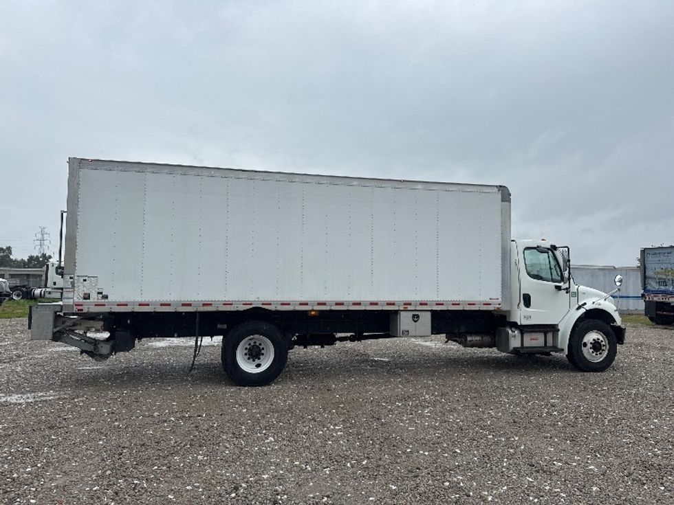 Medium Duty Box Truck-Light and Medium Duty Trucks-Freightliner-2020-M2-Omaha-NE-339,387\n\t\tmiles-$ 23,500 - Image 15