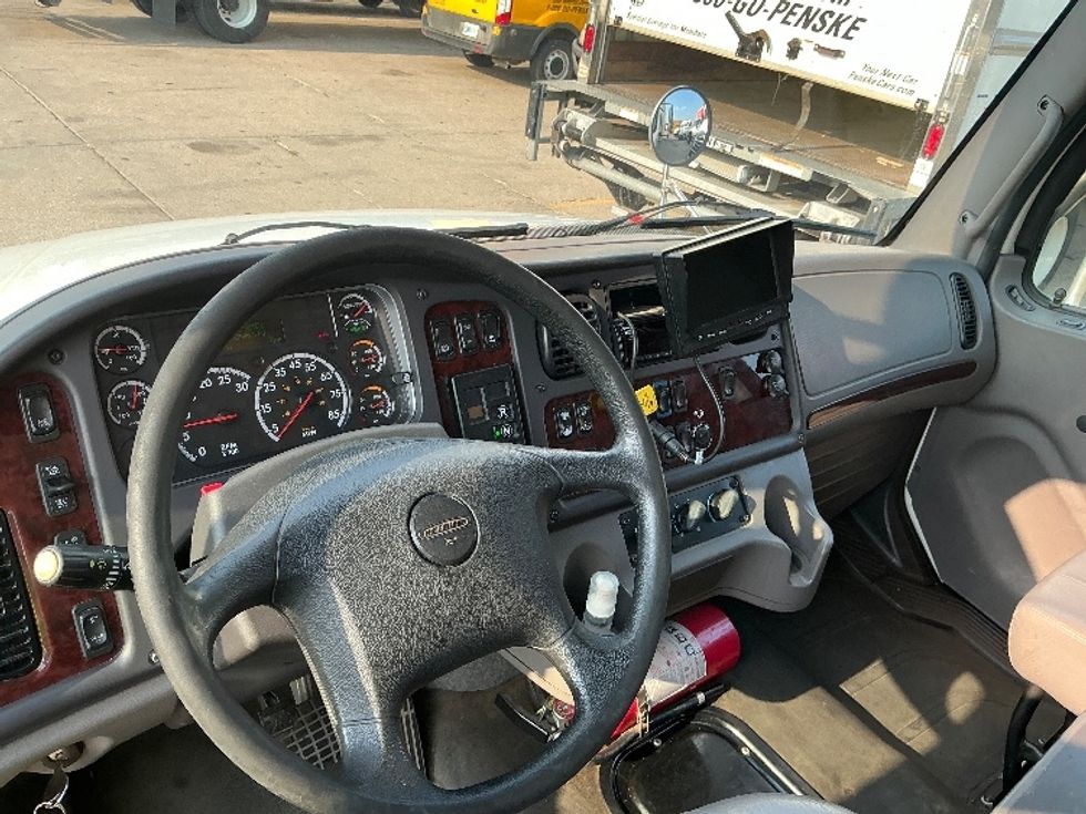 Medium Duty Box Truck-Light and Medium Duty Trucks-Freightliner-2020-M2-Omaha-NE-339,387\n\t\tmiles-$ 23,500 - Image 17