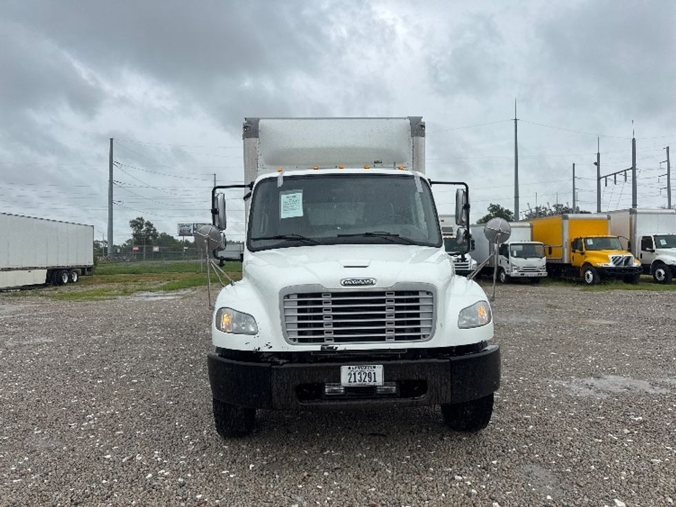 Medium Duty Box Truck-Light and Medium Duty Trucks-Freightliner-2020-M2-Omaha-NE-339,387\n\t\tmiles-$ 23,500 - Image 2