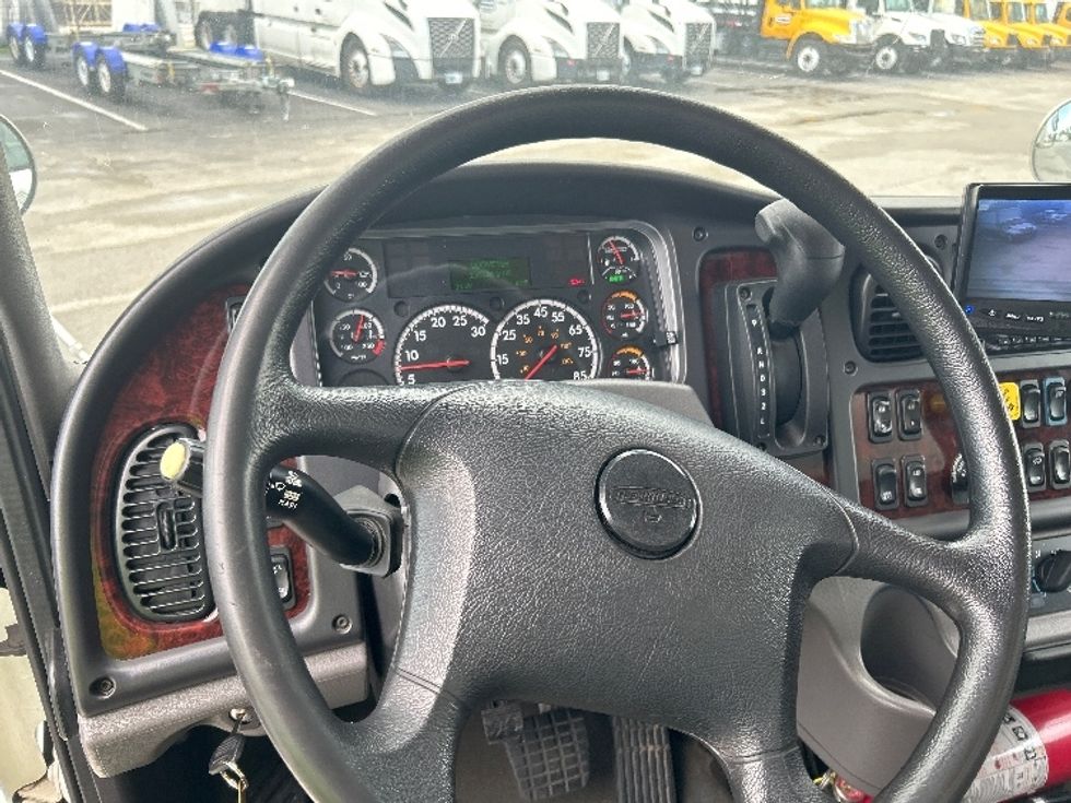 Medium Duty Box Truck-Light and Medium Duty Trucks-Freightliner-2020-M2-Orlando-FL-150,127\n\t\tmiles-$ 60,000 - Image 17
