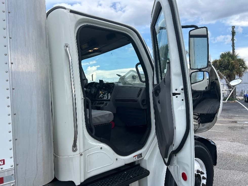 Medium Duty Box Truck-Light and Medium Duty Trucks-Freightliner-2020-M2-Orlando-FL-150,127\n\t\tmiles-$ 60,000 - Image 20