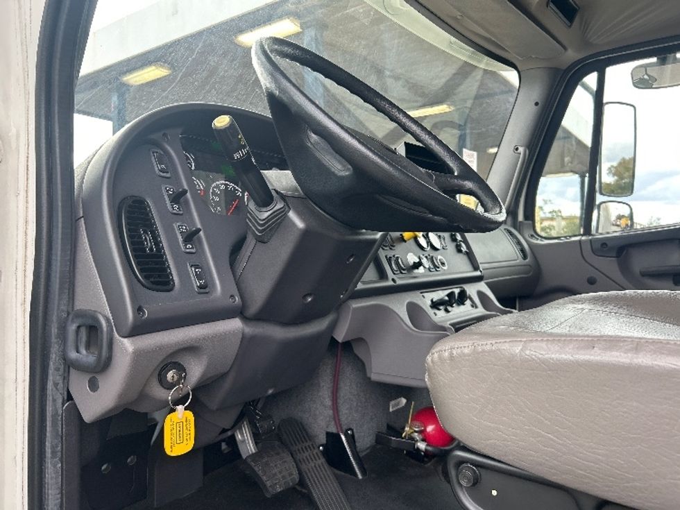 Medium Duty Box Truck-Light and Medium Duty Trucks-Freightliner-2020-M2-Orlando-FL-17,446\n\t\tmiles-$ 68,750 - Image 17