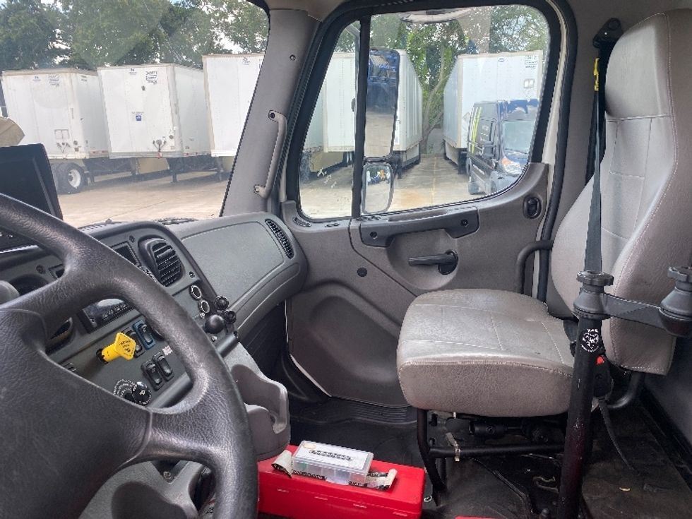 Medium Duty Box Truck-Light and Medium Duty Trucks-Freightliner-2020-M2-Orlando-FL-296,823\n\t\tmiles-$ 23,000 - Image 19