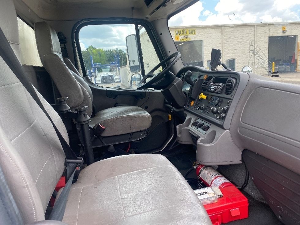 Medium Duty Box Truck-Light and Medium Duty Trucks-Freightliner-2020-M2-Orlando-FL-296,823\n\t\tmiles-$ 23,000 - Image 22