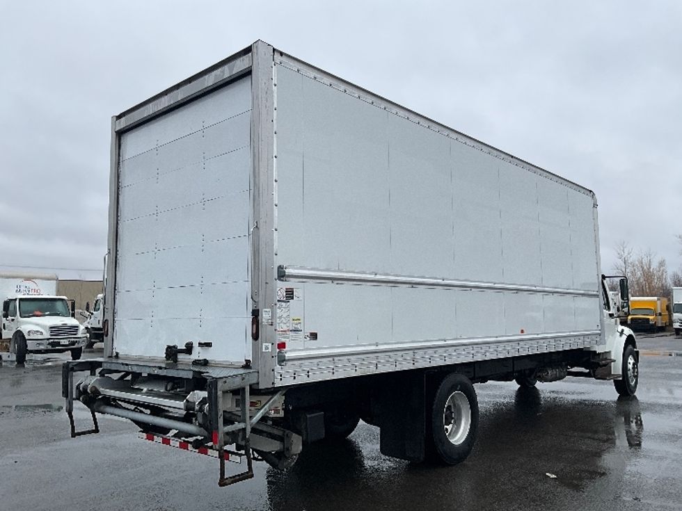 Medium Duty Box Truck-Light and Medium Duty Trucks-Freightliner-2020-M2-Ottawa-ON-211,478\n\t\tkm-$ 77,500 - Image 13