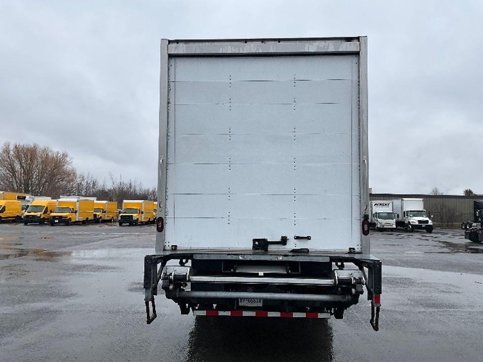 Medium Duty Box Truck-Light and Medium Duty Trucks-Freightliner-2020-M2-Ottawa-ON-211,478\n\t\tkm-$ 77,500 - Image 7