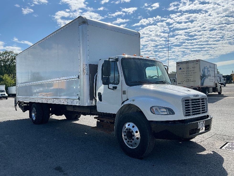 Medium Duty Box Truck-Light and Medium Duty Trucks-Freightliner-2020-M2-Ottawa-ON-234,199\n\t\tkm-$ 68,000 - Image 1
