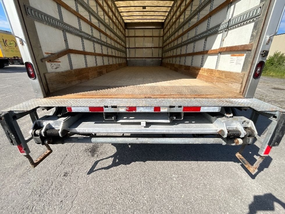 Medium Duty Box Truck-Light and Medium Duty Trucks-Freightliner-2020-M2-Ottawa-ON-234,199\n\t\tkm-$ 68,000 - Image 10
