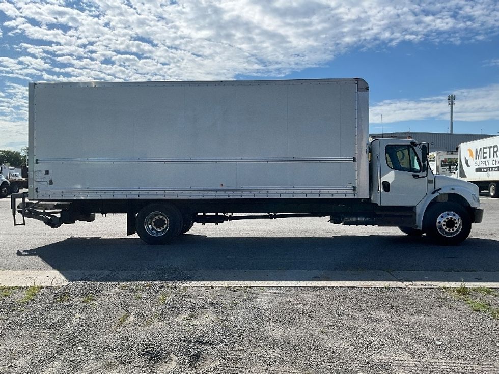 Medium Duty Box Truck-Light and Medium Duty Trucks-Freightliner-2020-M2-Ottawa-ON-234,199\n\t\tkm-$ 68,000 - Image 15